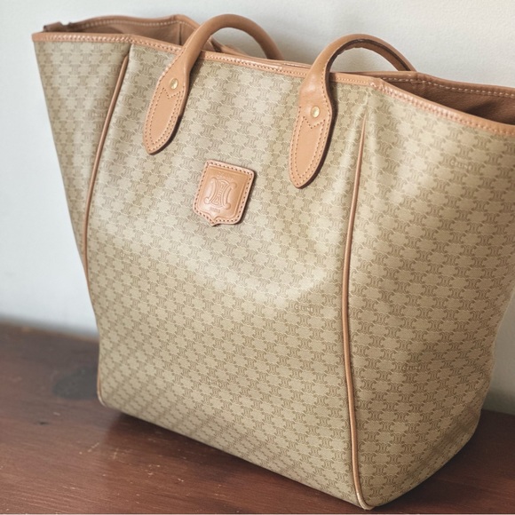 Authenticated Y2K Celine Neutral Carryall Tote - Picture 10 of 16